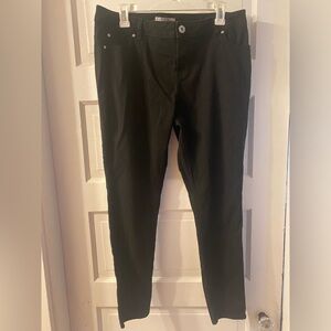 Denim and Co, Black skinny jeans/pants